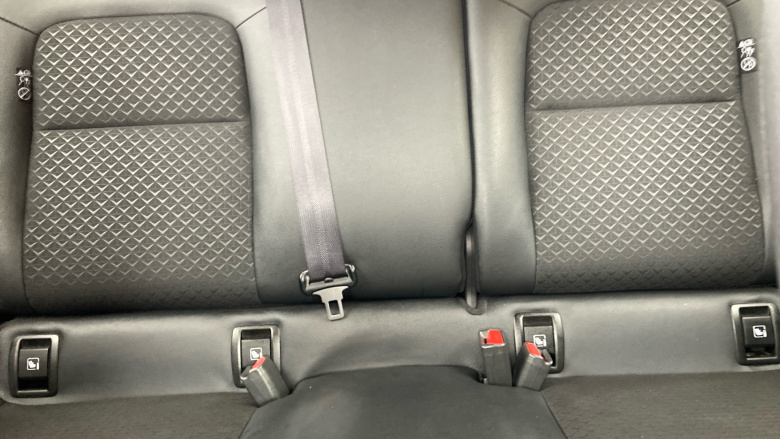 Nissan Juke 1.0 DiG-T N-Connecta 5dr DCT Petrol Hatchback